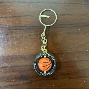 4/$15 one San Antonio Spurs Texas basketball key chain